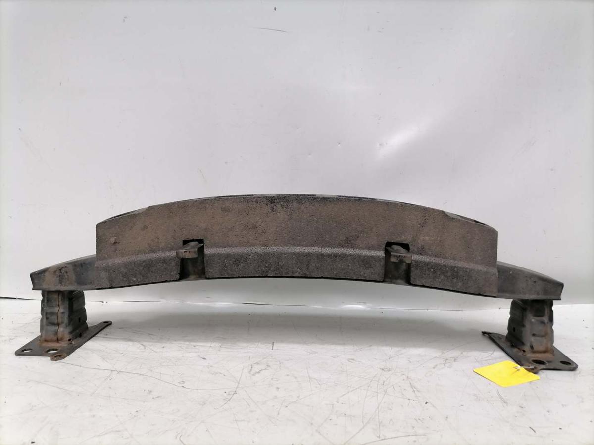 Skoda Fabia 2 original Tr&auml;ger Verst&auml;rkung Sto&szlig;stange Stossf&auml;nger vorn Bj.2009